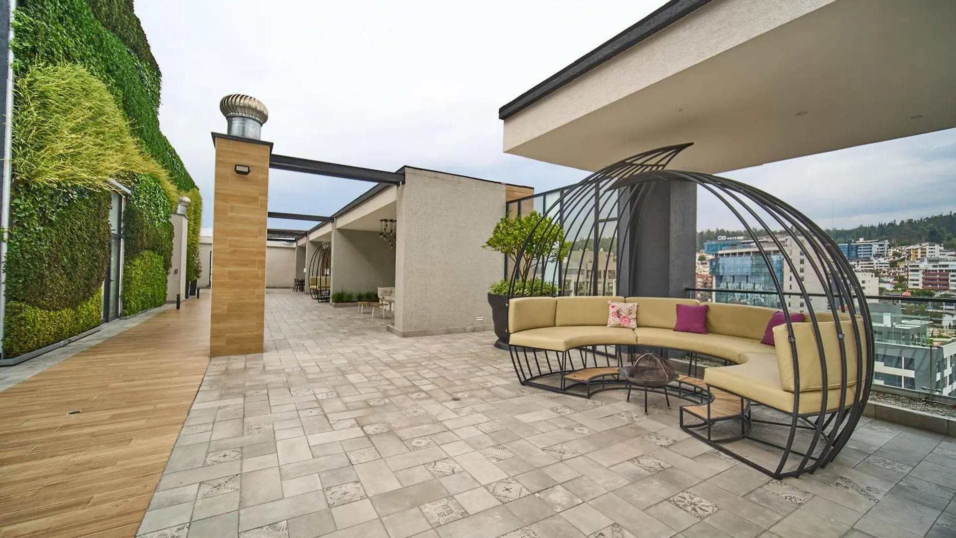 Luxury Suite In La Carolina Quito